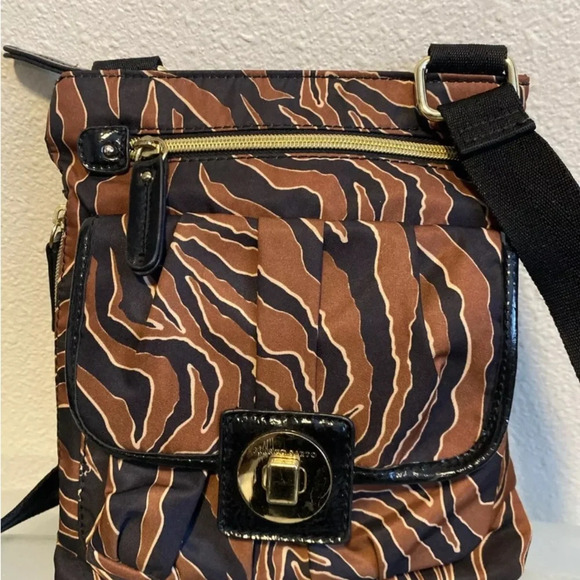 Franco Sarto Multi Color Striped Crossbody Bag Zipper Travel Pockets Purse - Picture 3 of 11